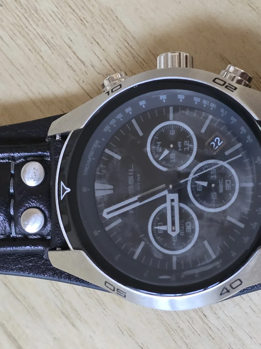 Fossil bold black